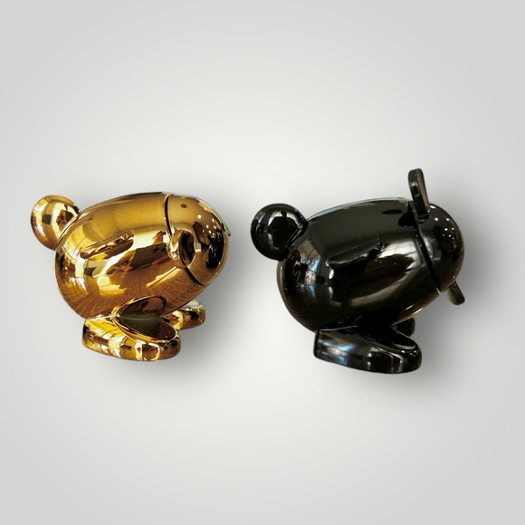 Virgin Atlantic Airlines Salt & Pepper Cute Airplane shakers Collectible Set New - Picture 7 of 10